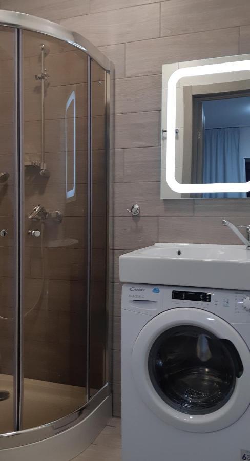 Apart. Studio Near Stadium Metalist Kharkov Ngoại thất bức ảnh