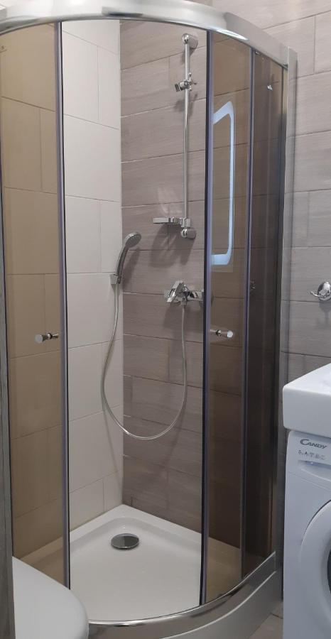 Apart. Studio Near Stadium Metalist Kharkov Ngoại thất bức ảnh